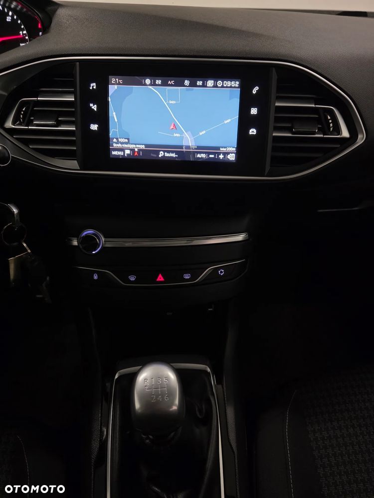 Peugeot 308 - 13