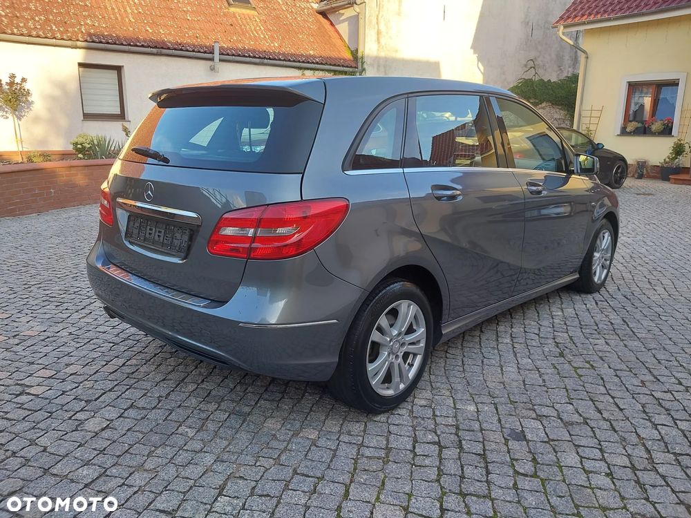 Mercedes-Benz Klasa B 180 CDI (BlueEFFICIENCY) - 8