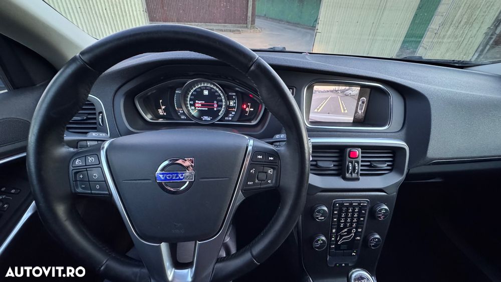 Volvo V40 D2 ECO Summum - 9