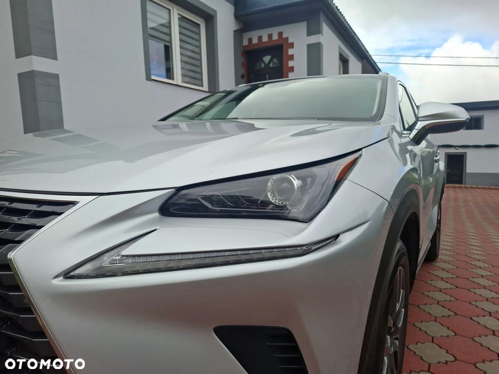 Lexus NX - 9