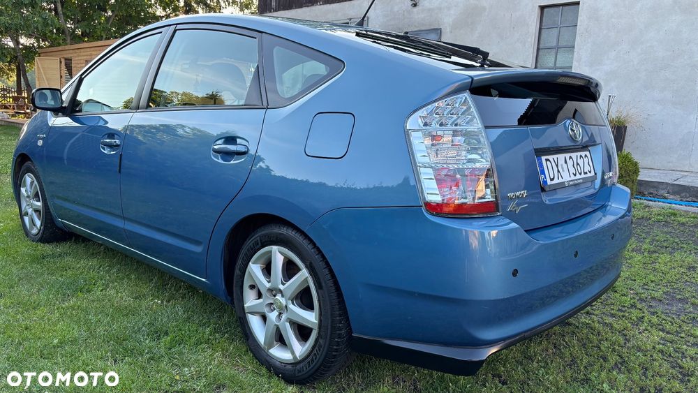 Toyota Prius 1.5 VVT-i Prestige - 3