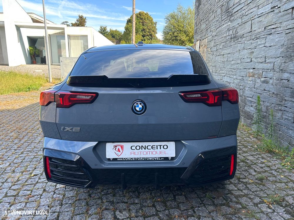 BMW iX2 - 7
