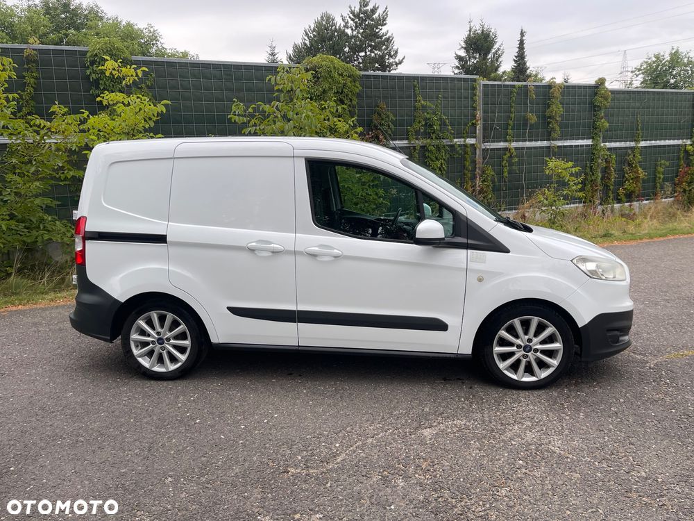 Ford Courier - 5