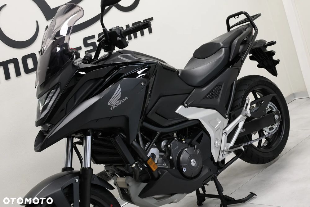 Honda NC - 12