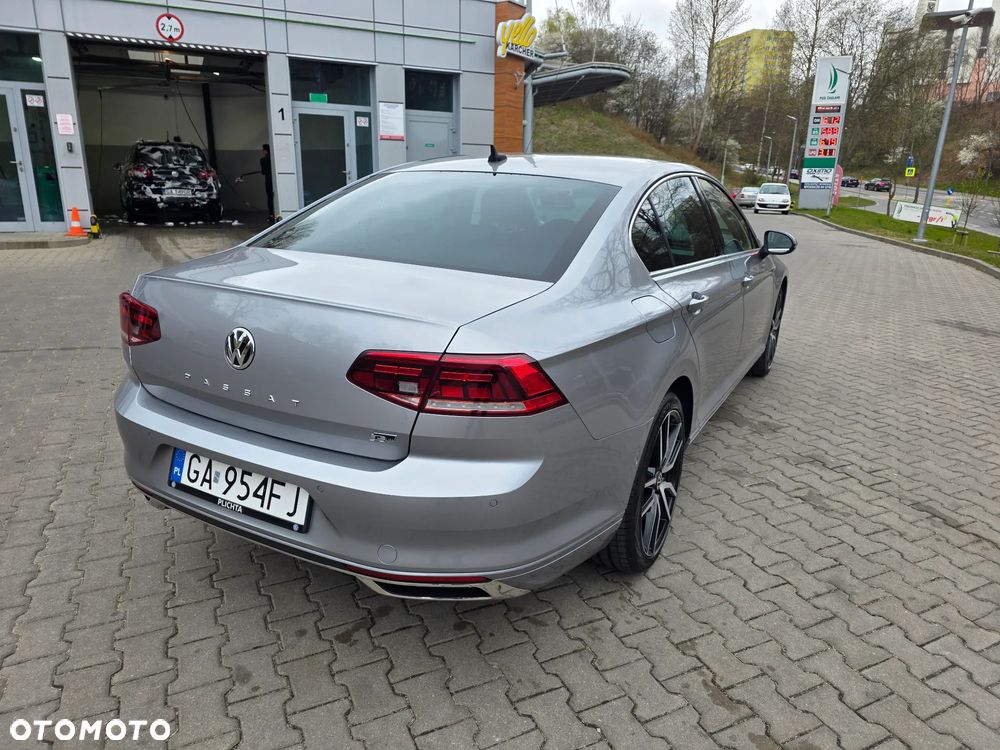 Volkswagen Passat 2.0 TSI Business DSG - 5