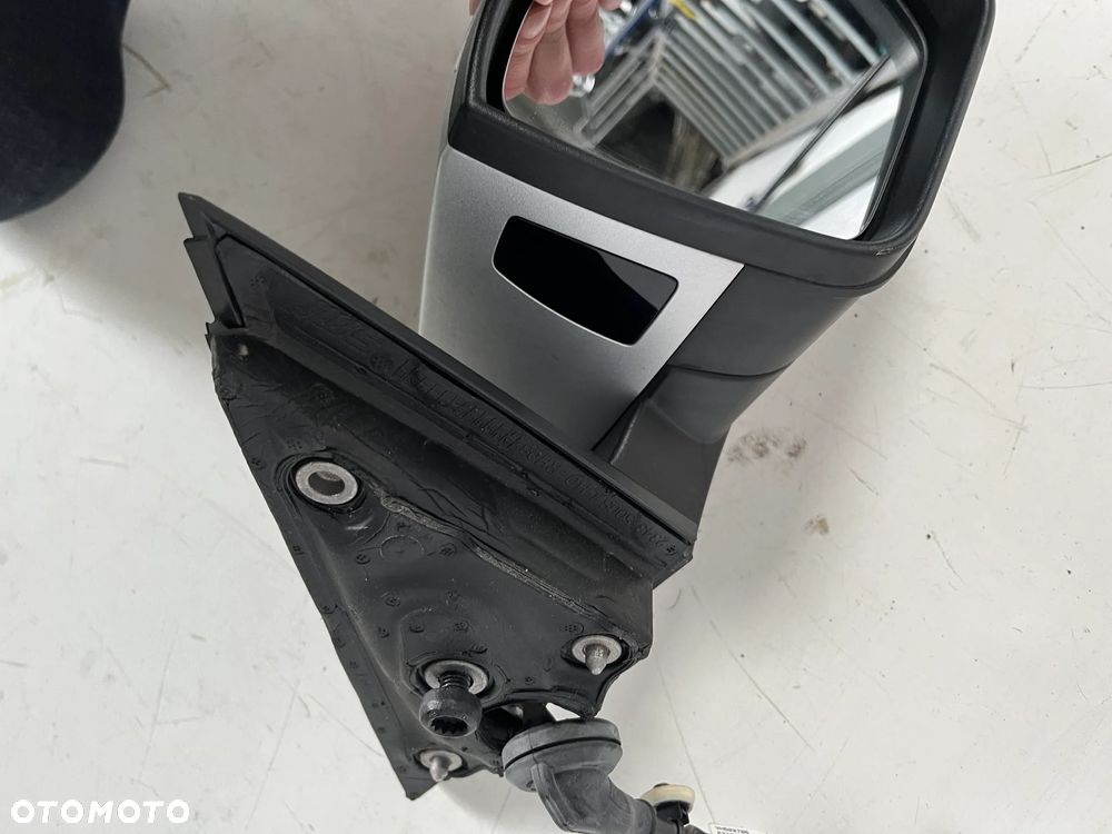 Lusterko Skoda Octavia IV 2021R PRAWE PIN 8+2 5E3 - 5