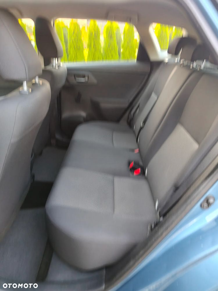 Toyota Auris 1.33 Dual-VVT-i - 13