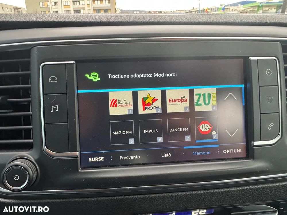 Peugeot Traveller L2H1 2.0 BlueHDI 150 S&S Navette - 37