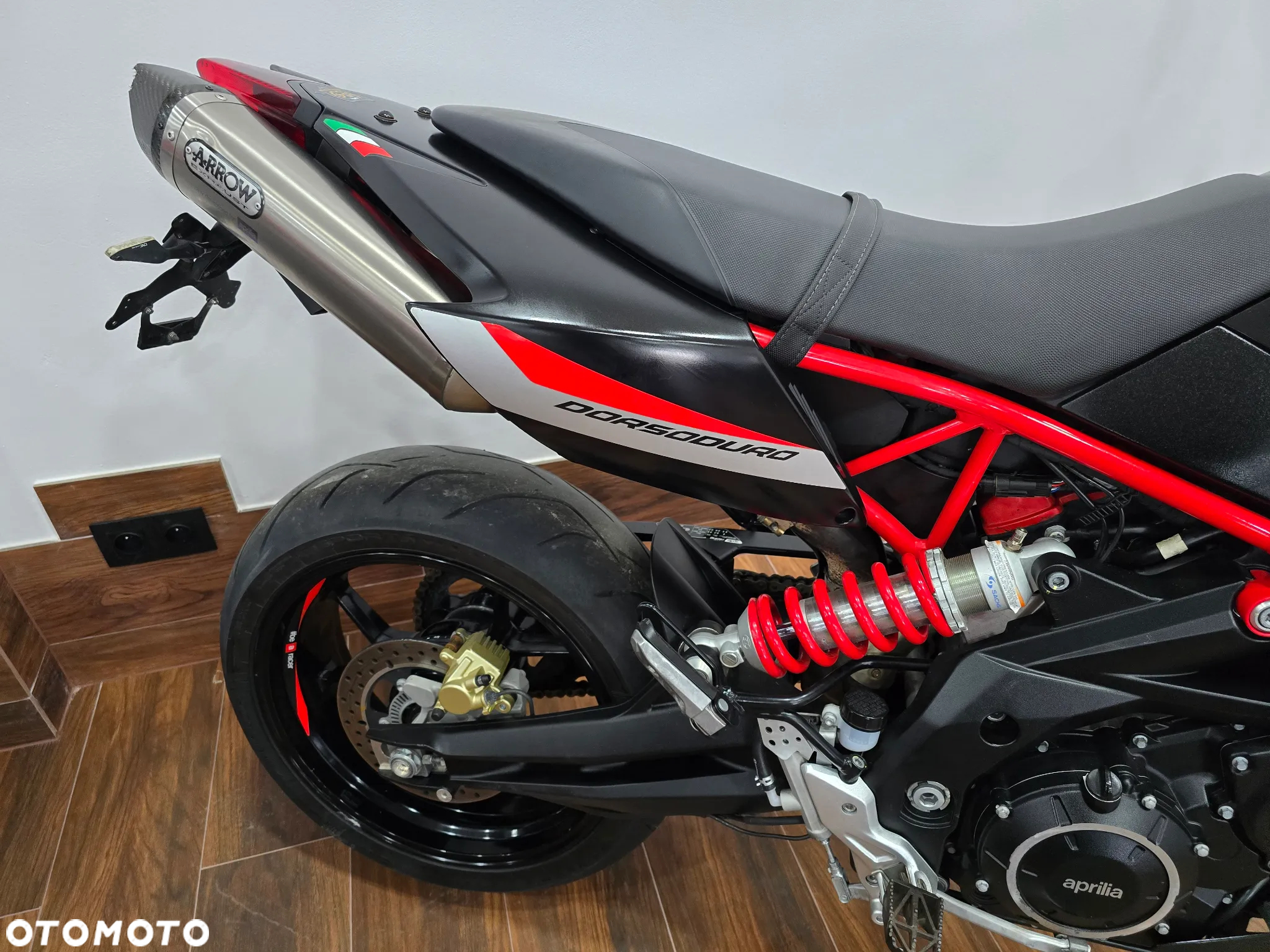 Aprilia Dorsoduro - 8