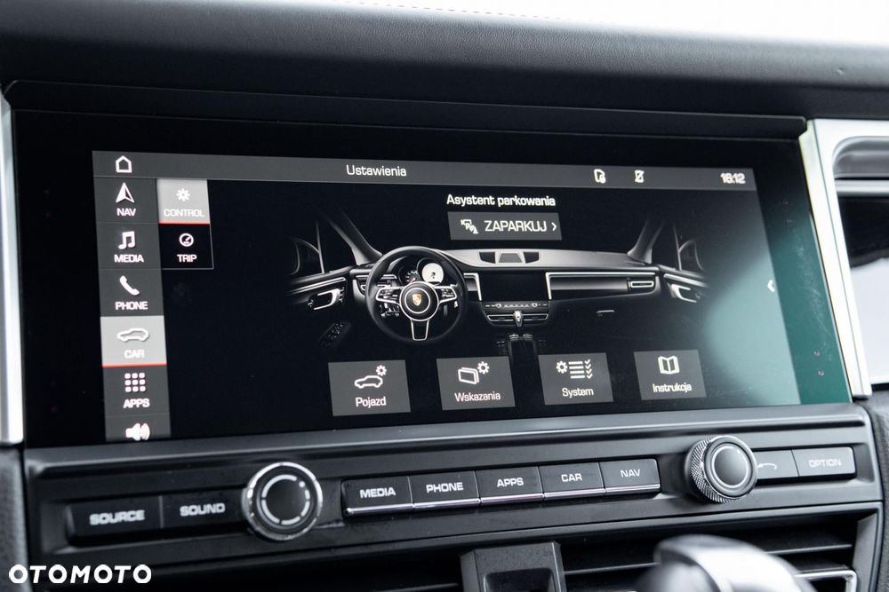 Porsche Macan Standard - 26
