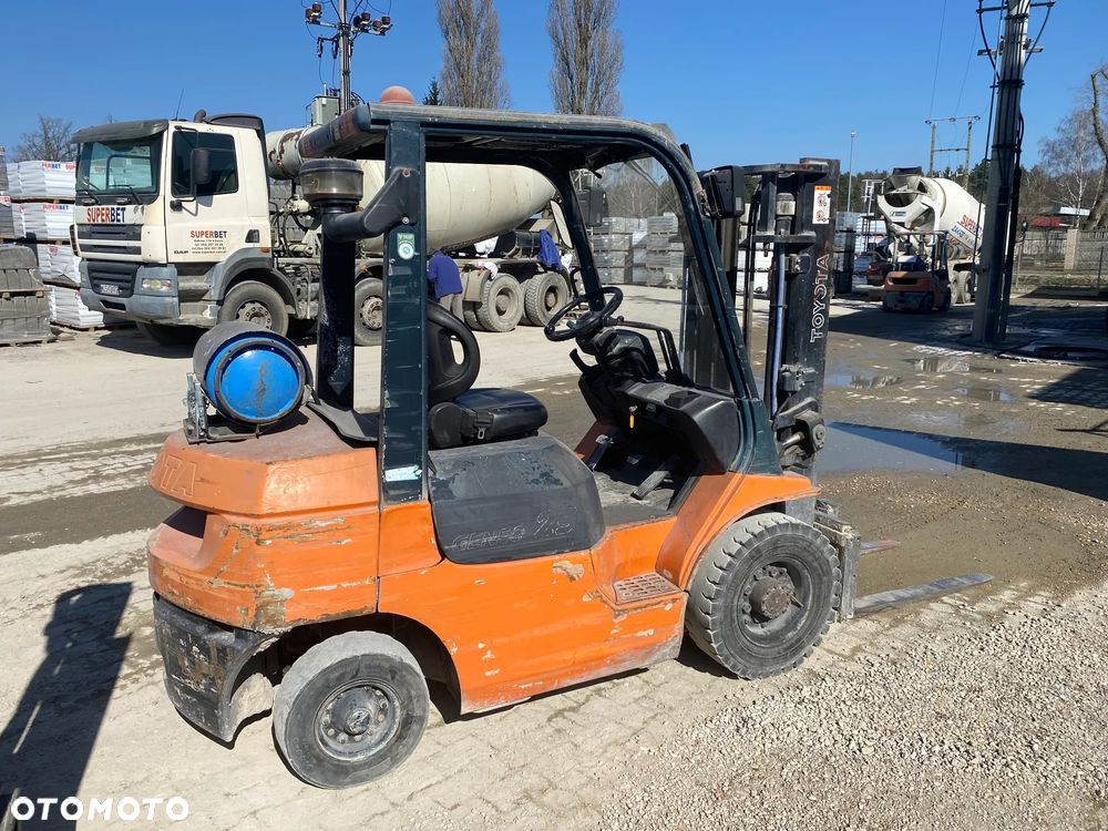 Toyota 425FGF25 - 3