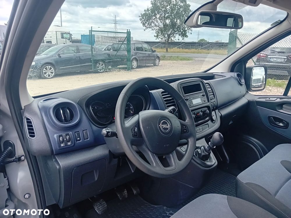Opel Vivaro - 20