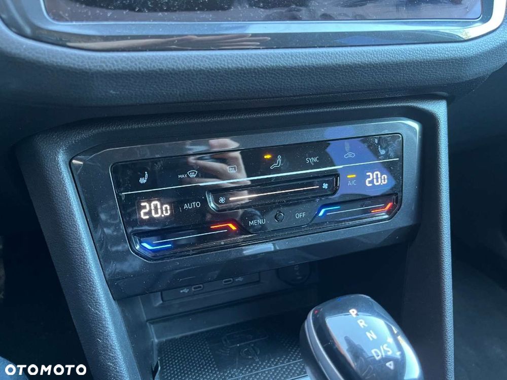 Volkswagen Tiguan 2.0 TDI SCR Elegance DSG - 22