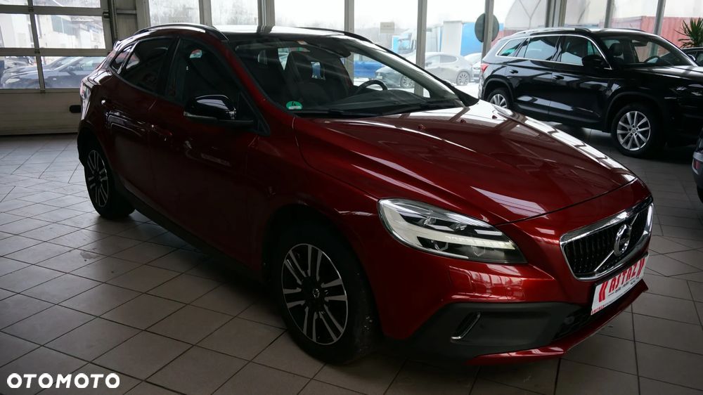 Volvo V40 Cross Country D3 Drive-E SCR Momentum - 3