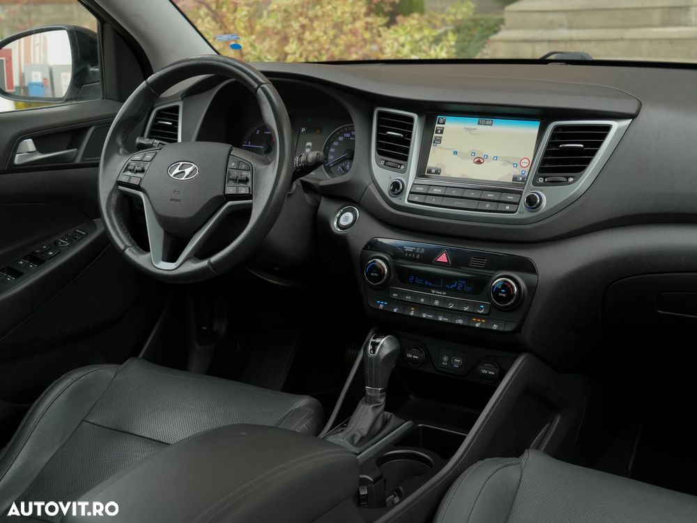 Hyundai Tucson blue 1.7 CRDi 2WD DCT Premium - 12