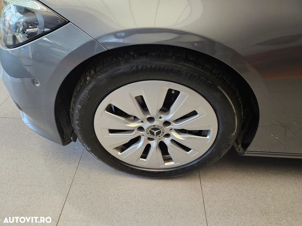 Mercedes-Benz C 220 d 4Matic 9G-TRONIC - 8