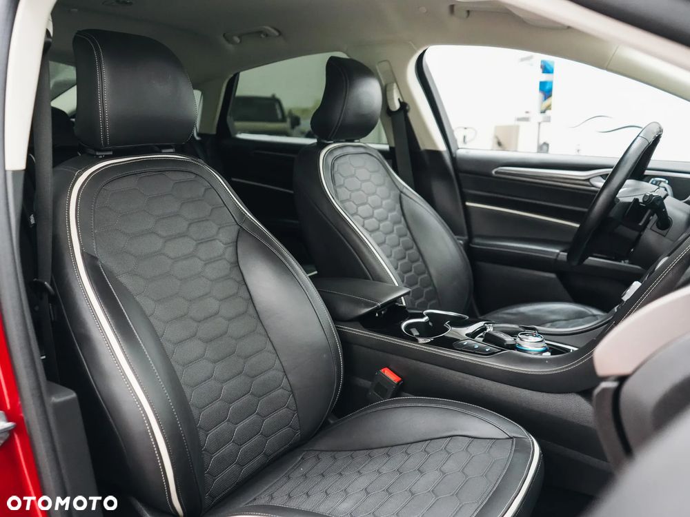Ford Mondeo 2.0 EcoBlue Vignale - 38