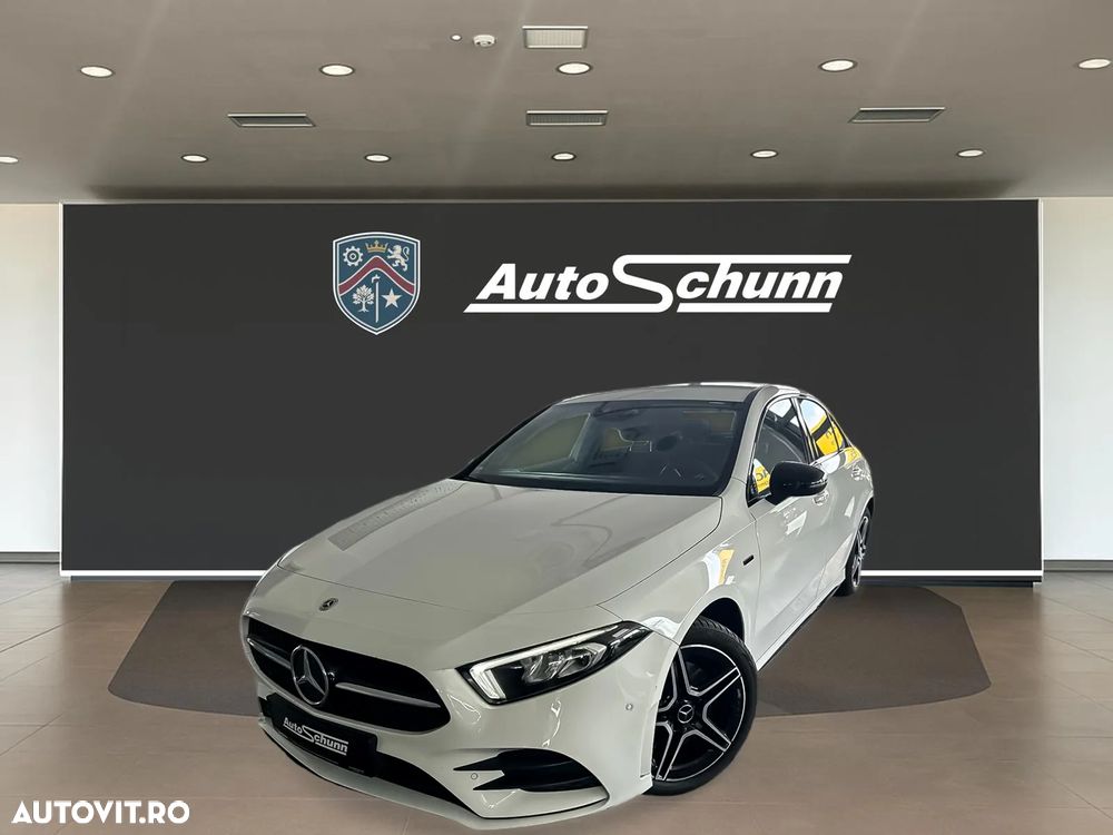 Mercedes-Benz A 250 e 8G-DCT AMG Line - 1