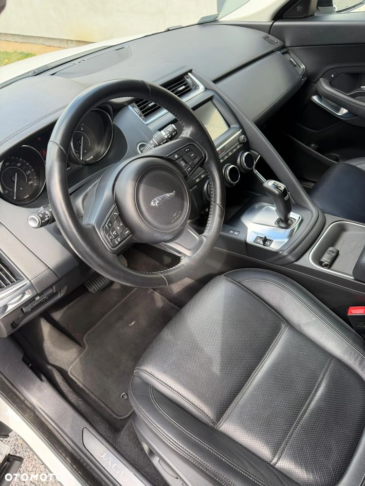 Jaguar E-Pace 2.0 i4D AWD - 14