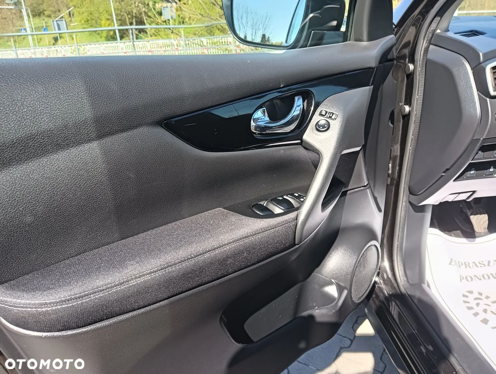 Nissan Qashqai 1.2 DIG-T N-Vision - 19