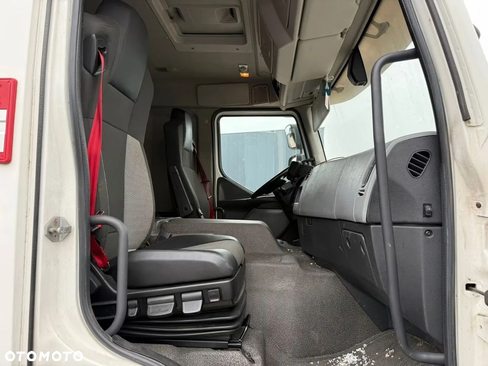 Renault D 19 - 15