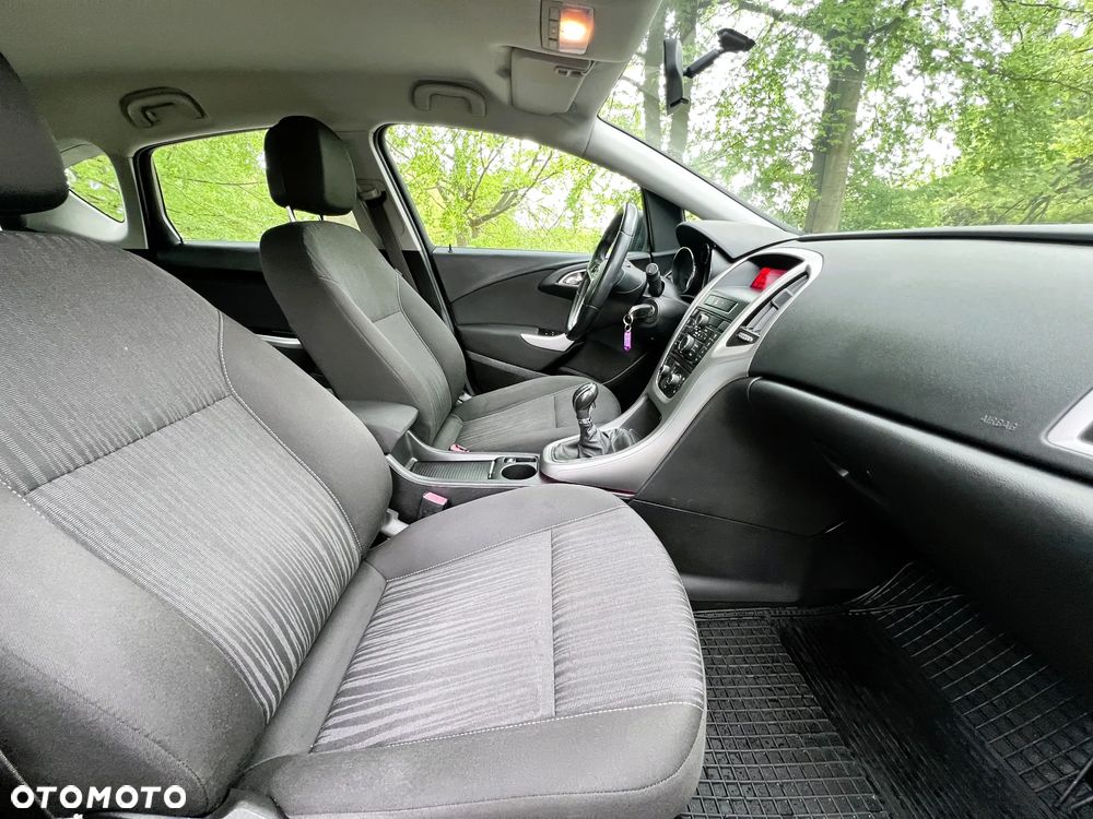 Opel Astra - 12