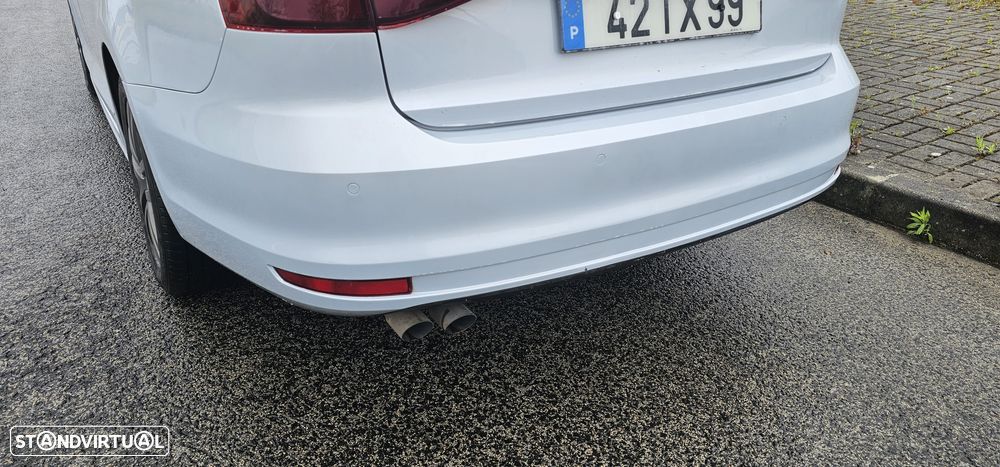 VW Jetta 2.0 TDI Confortline - 20