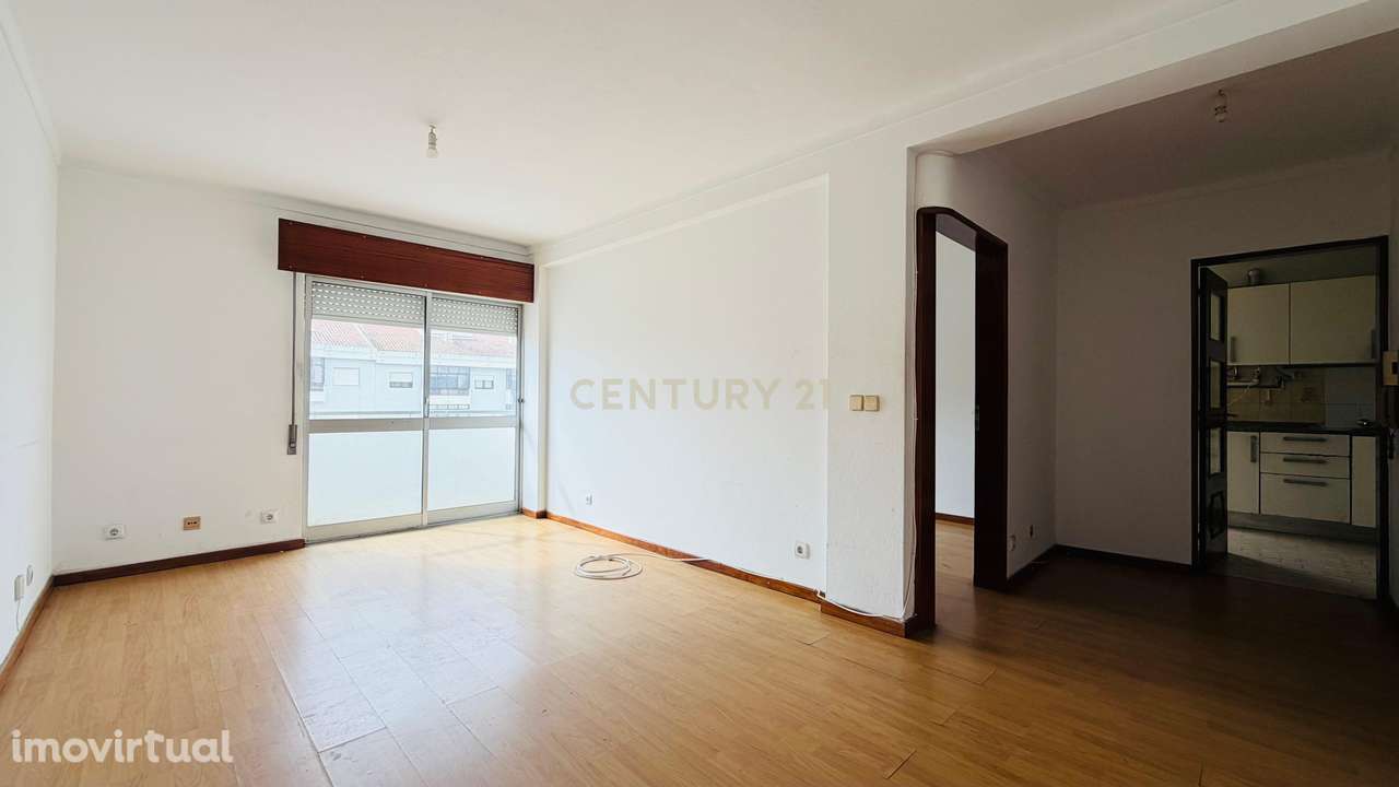 Apartamento T4 com Varanda e Arrecadação, no Centro do Pinhal Novo - Grande imagem: 4/31