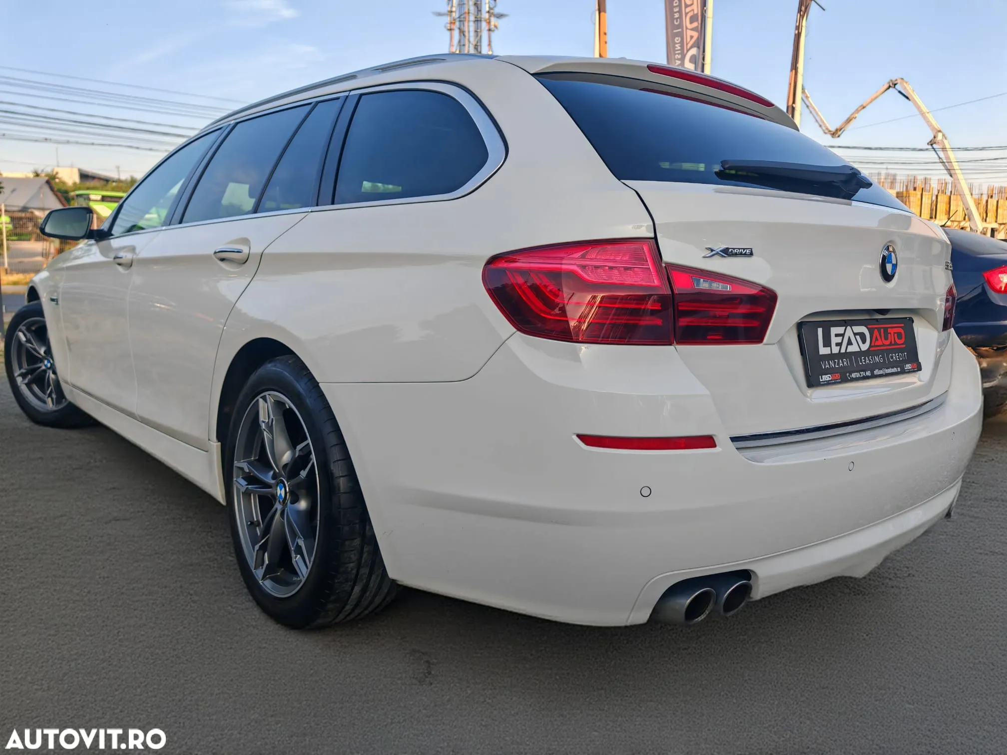 BMW Seria 5 525d xDrive Touring Aut. Luxury Line - 3