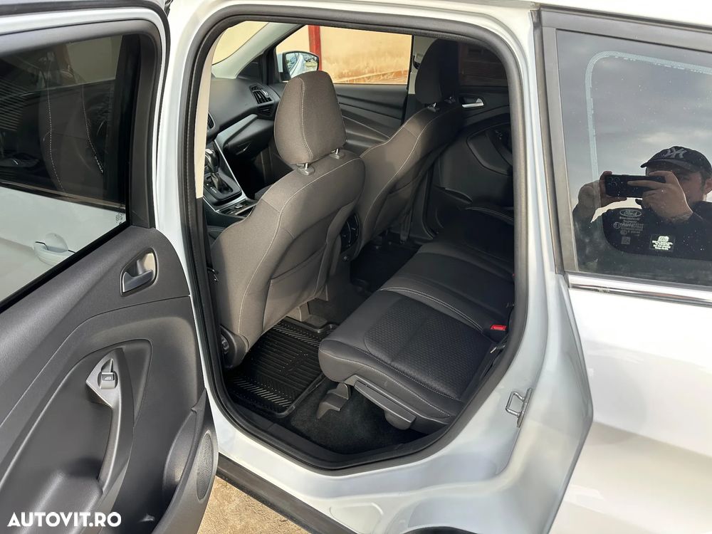 Ford Kuga 2.0 TDCi 4x4 Aut. Titanium - 7