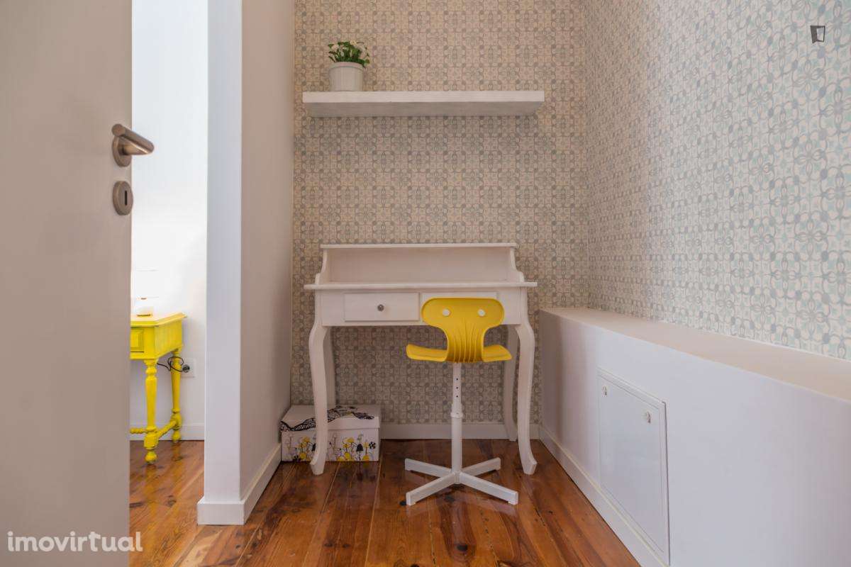 Quarto - localizado em Penha de França Lisbon - Grande imagem: 2/11