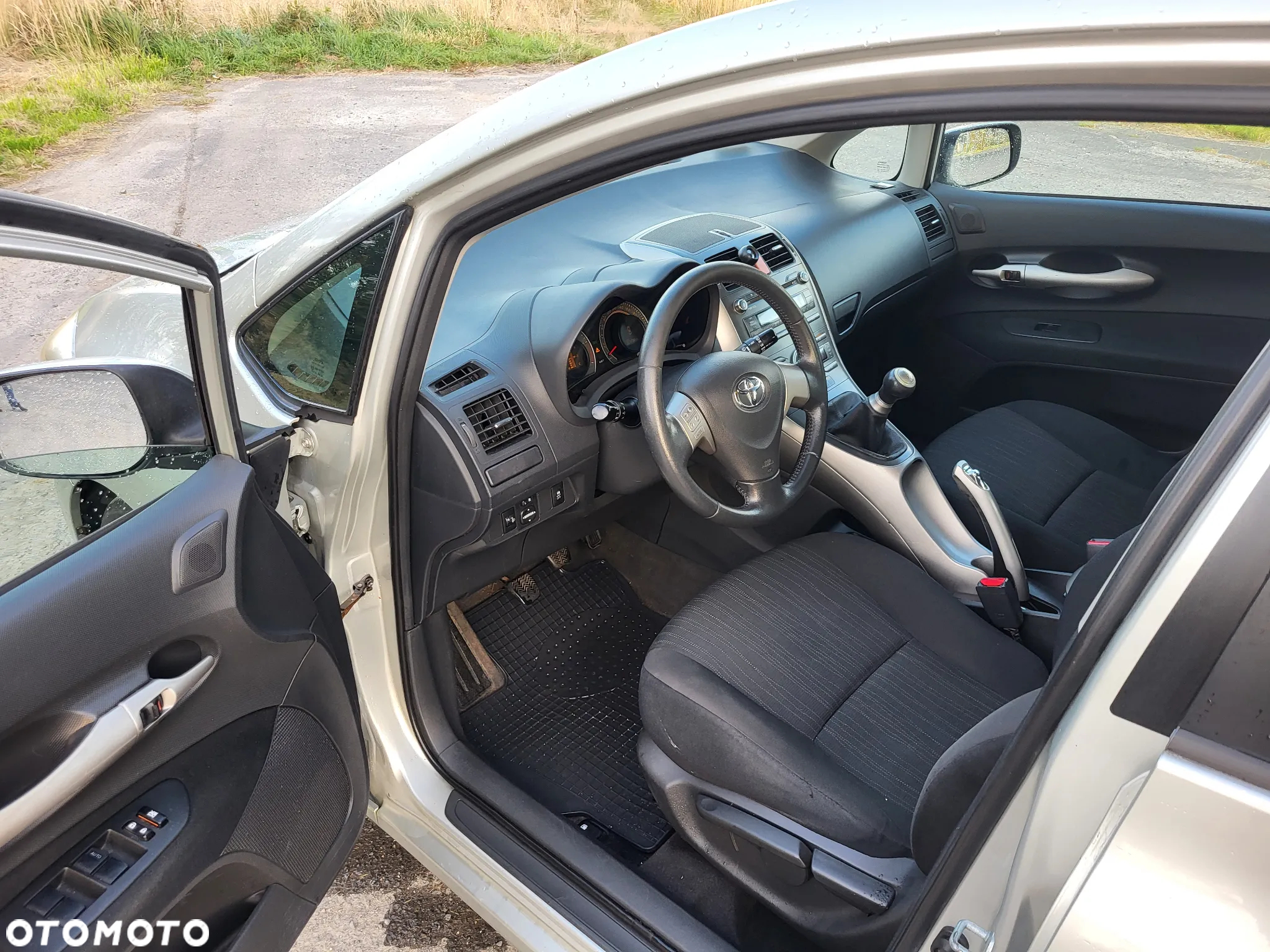 Toyota Auris 1.4 D-4D Comfort - 12