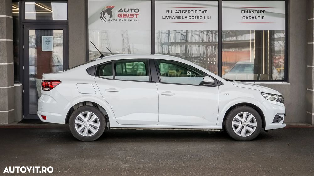 Dacia Logan TCe 90 Essential - 5