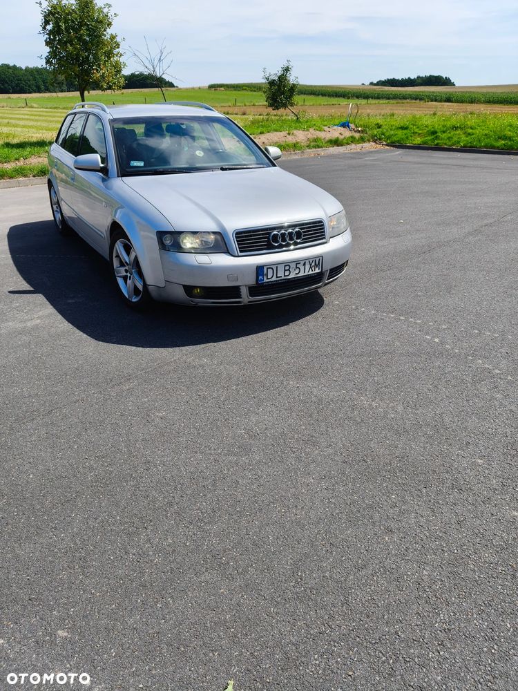 Audi A4 Avant - 1
