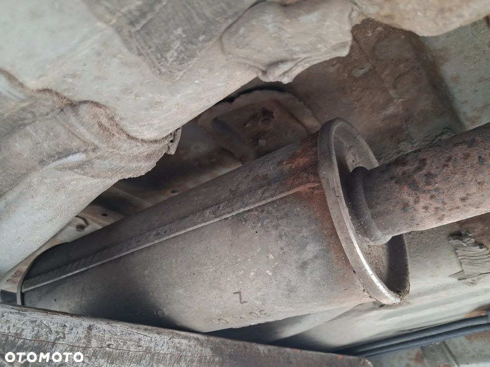 Toyota Yaris I 1 Lift silnik 1.4 Diesel D4D 90KM 1ND skrzynia biegów C153 drzwi maska zderzak błotnik lusterko 1DZ Grey Metallic Mercury lampa alternator rozrusznik czujnik regulator panel sterownik moduł mechanizm przewód wąż pompa maglownica zwrotnica wahacz mcperson amortyzator belka sanki tłumik wydech listwa osłona kokpit podsufitka podszybie boczek fotel fotele lewarek wybierak linka zbiorniczek kolektor stacyjka kierownica klamka zamek zacisk hamulcowy czujnik doładowania przepustnica przepływomierz półoś blenda klamka światło lampa hak holowniczy odpinany sprężarka filtr włącznik przełącznik manetki przewód rura felgi felga koło wiązka elektryczna NA CZĘŚCI WSZYSTKIE CZĘŚCI - 20