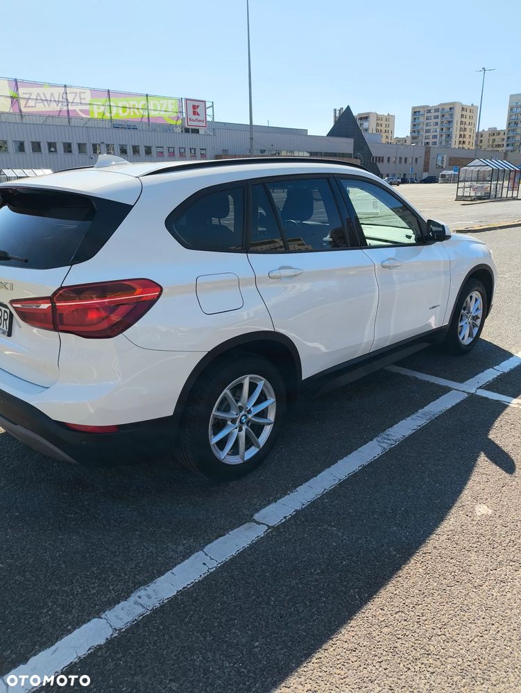 BMW X1 xDrive18d Advantage - 10