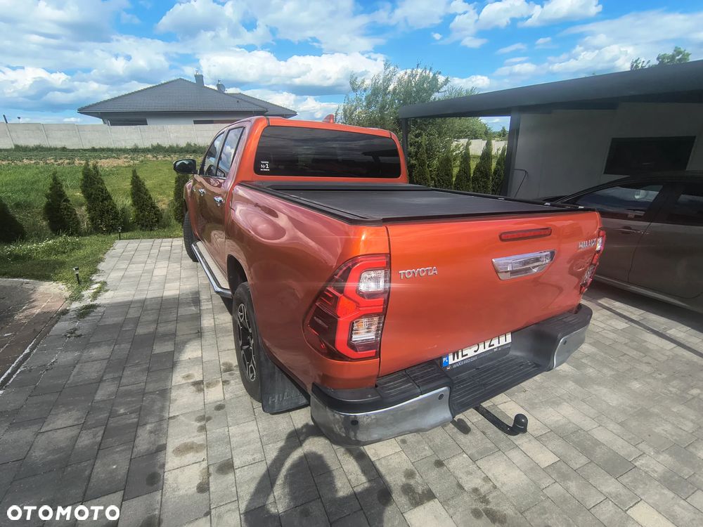 Toyota Hilux 2.8 D-4D Double Cab SR5 4x4 - 2