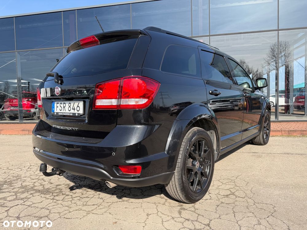 Fiat Freemont 2.0 Multijet Black Code AWD - 9