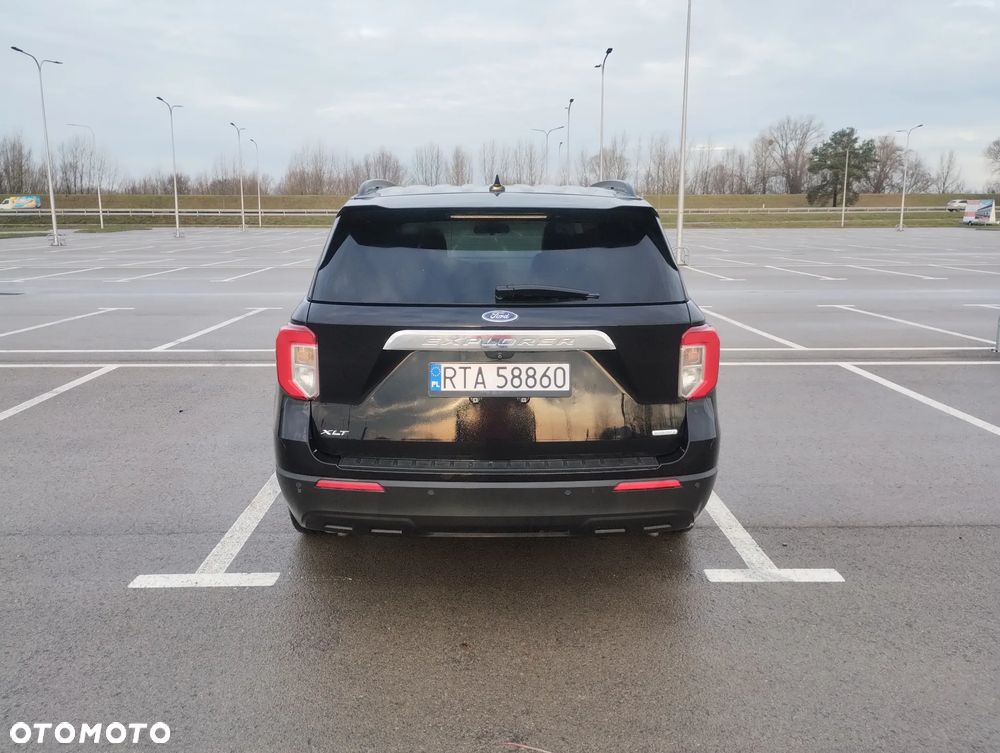Ford Explorer - 4