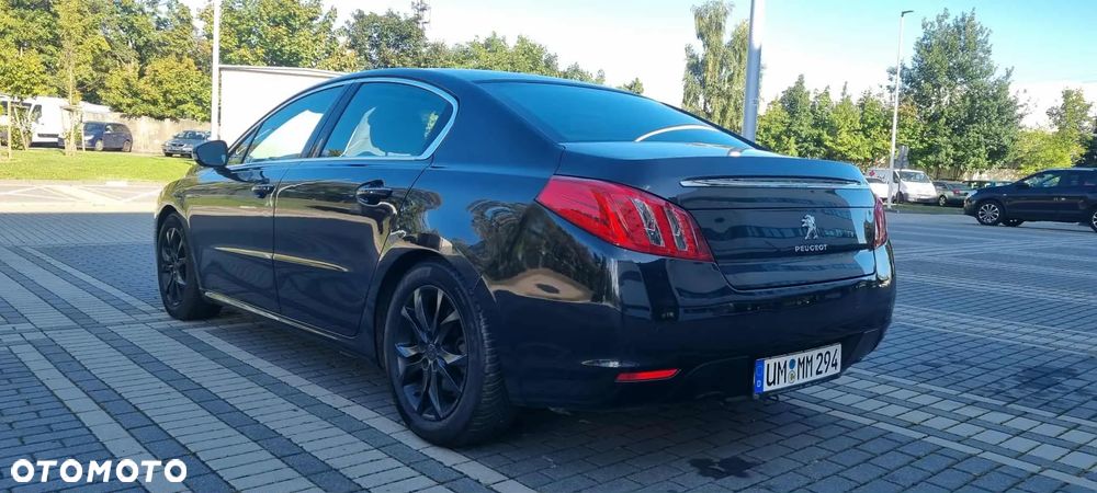Peugeot 508 RXH Hybrid4 - 15