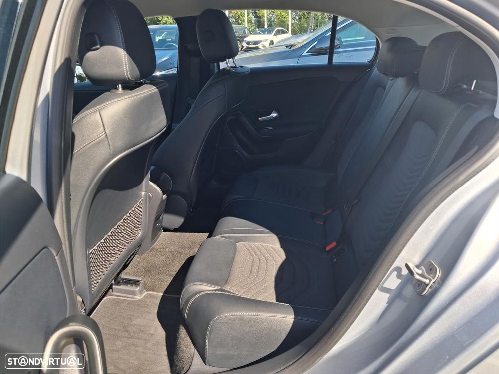 Mercedes-Benz A 200 Standard - 12