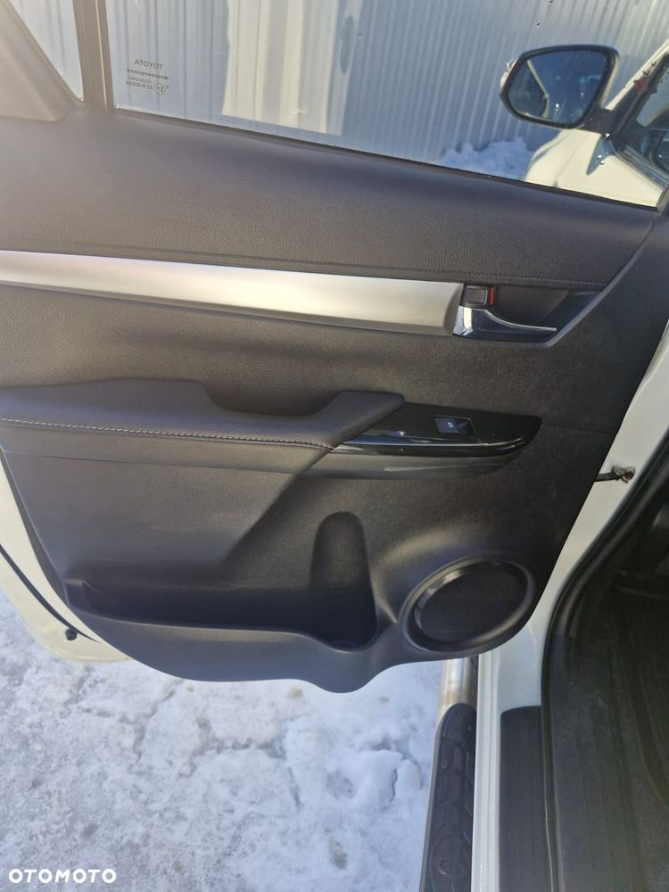 Toyota Hilux 4x4 Double Cab Autm S&S Executive - 27