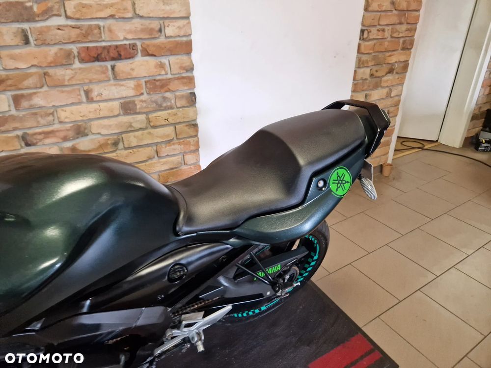 Yamaha TZR - 11