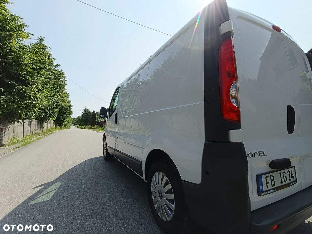 Opel Vivaro - 9