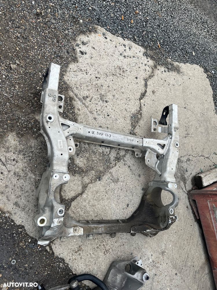 Jug motor Mercedes w205 C43 AMG - 4