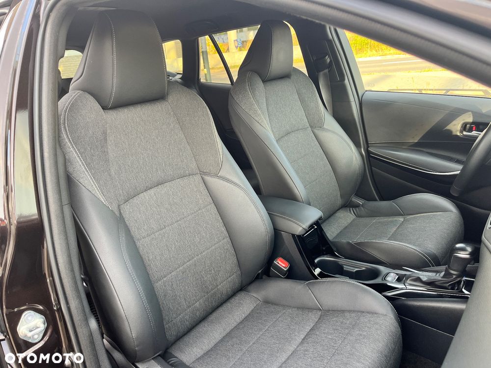 Toyota Corolla 1.8 Hybrid Comfort - 15