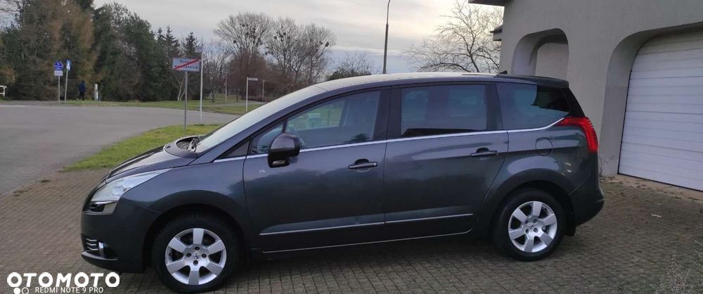 Peugeot 5008 - 4