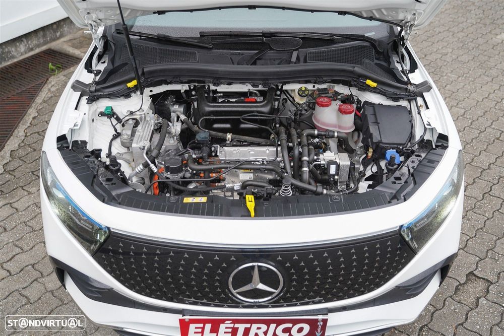 Mercedes-Benz EQA 250+ AMG Line - 41