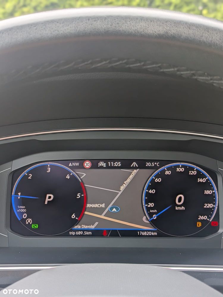 Volkswagen Tiguan 2.0 TDI SCR 4MotION DSG R-Line - 22