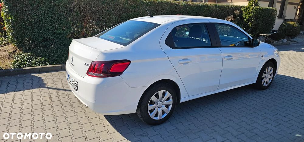 Peugeot 301 1.2 Pure Tech Active - 2